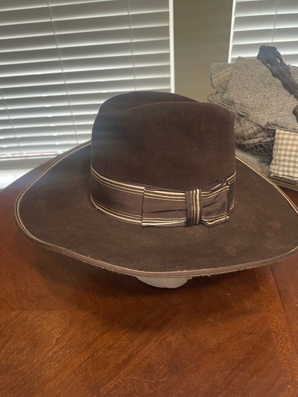 Rare ! Vintage 1980’s Resistol “Stagecoach” Cowboy Hat Western Felt